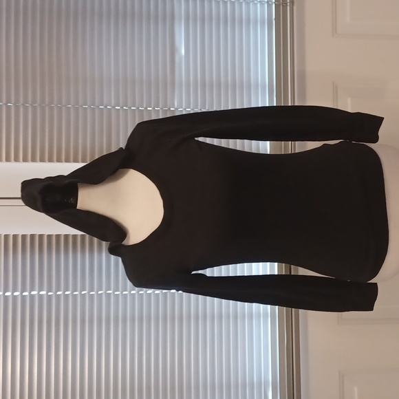 4/$30 Black Hooded Long Sleeve Tee - Size XS - Picture 5 of 7